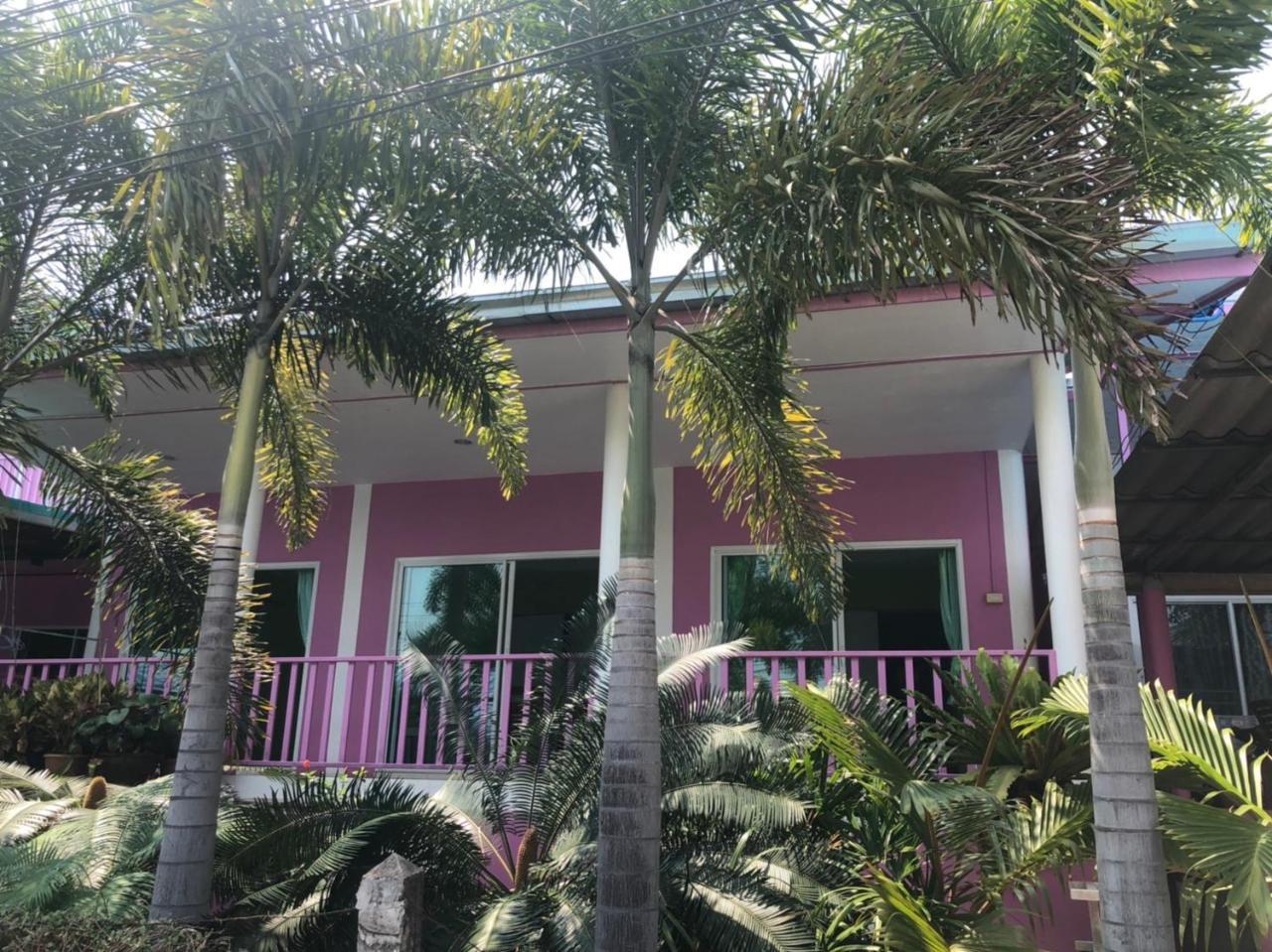 Bann Pa Su Hotel Ko Lan Exterior foto