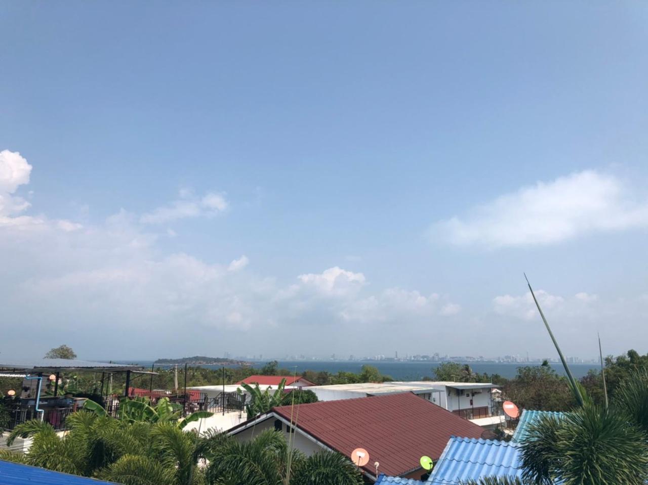 Bann Pa Su Hotel Ko Lan Exterior foto