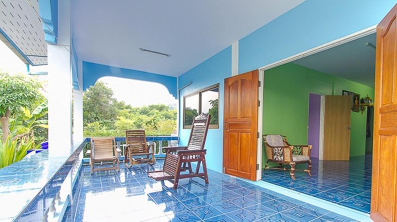 Bann Pa Su Hotel Ko Lan Exterior foto
